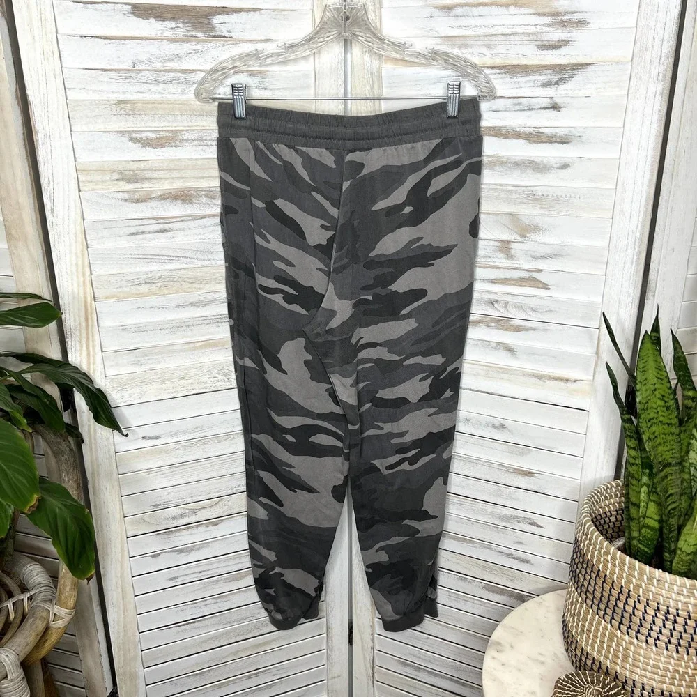 SPLENDID Women's Camo Camouflage Loose Fit Jogger Pants Drawstring Waist Gray S - Picture 11 of 12